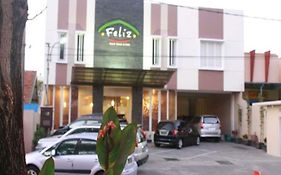 Feliz Guest House